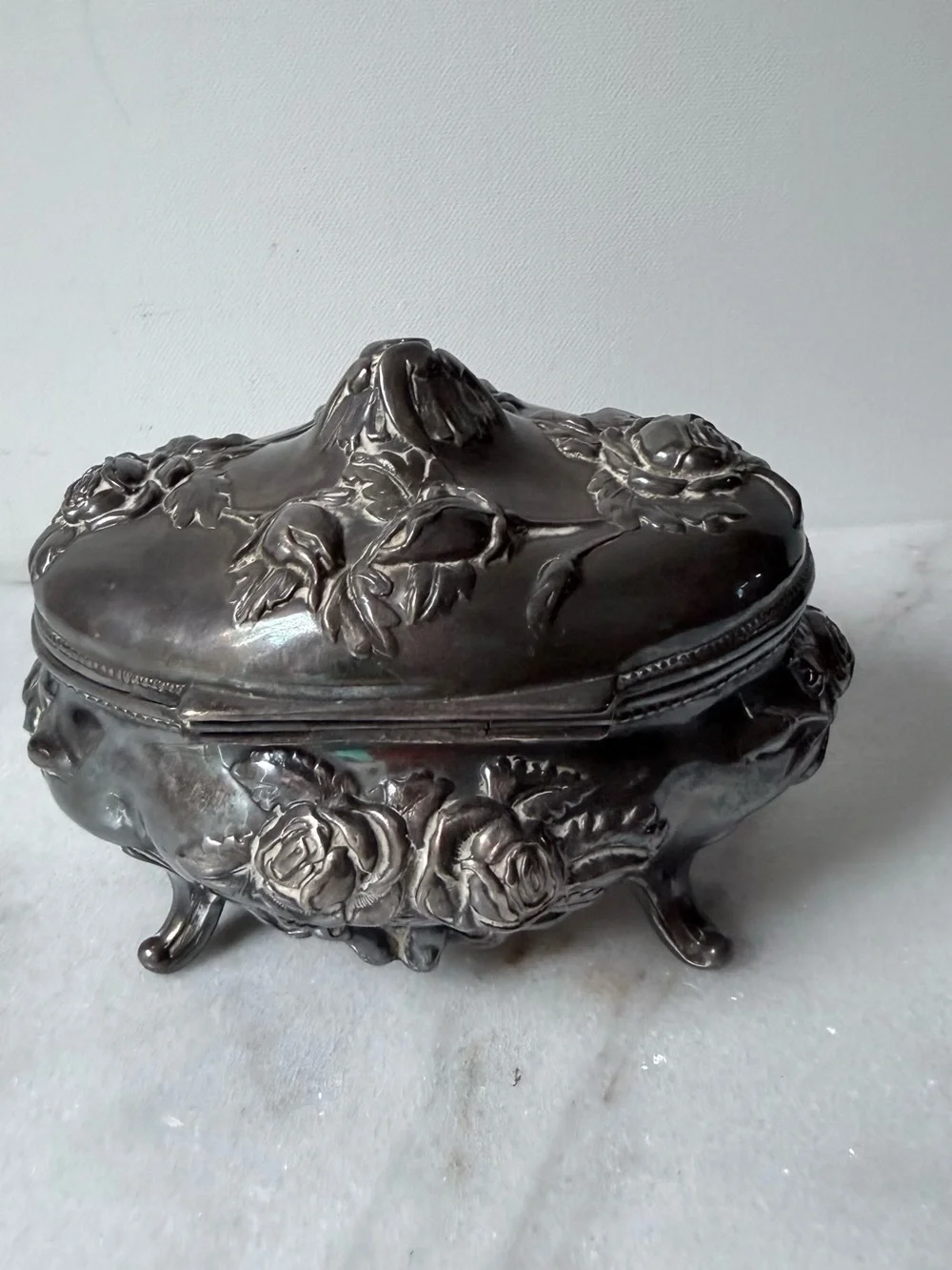 antique Rogers silverplate dresser box features an intricate Art Nouveau floral